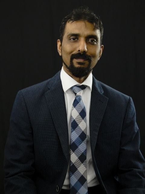 Moseh Gunathas, Director